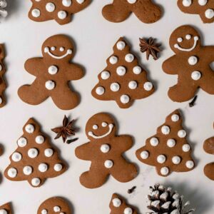 Gingerbread men and trees with white frosting