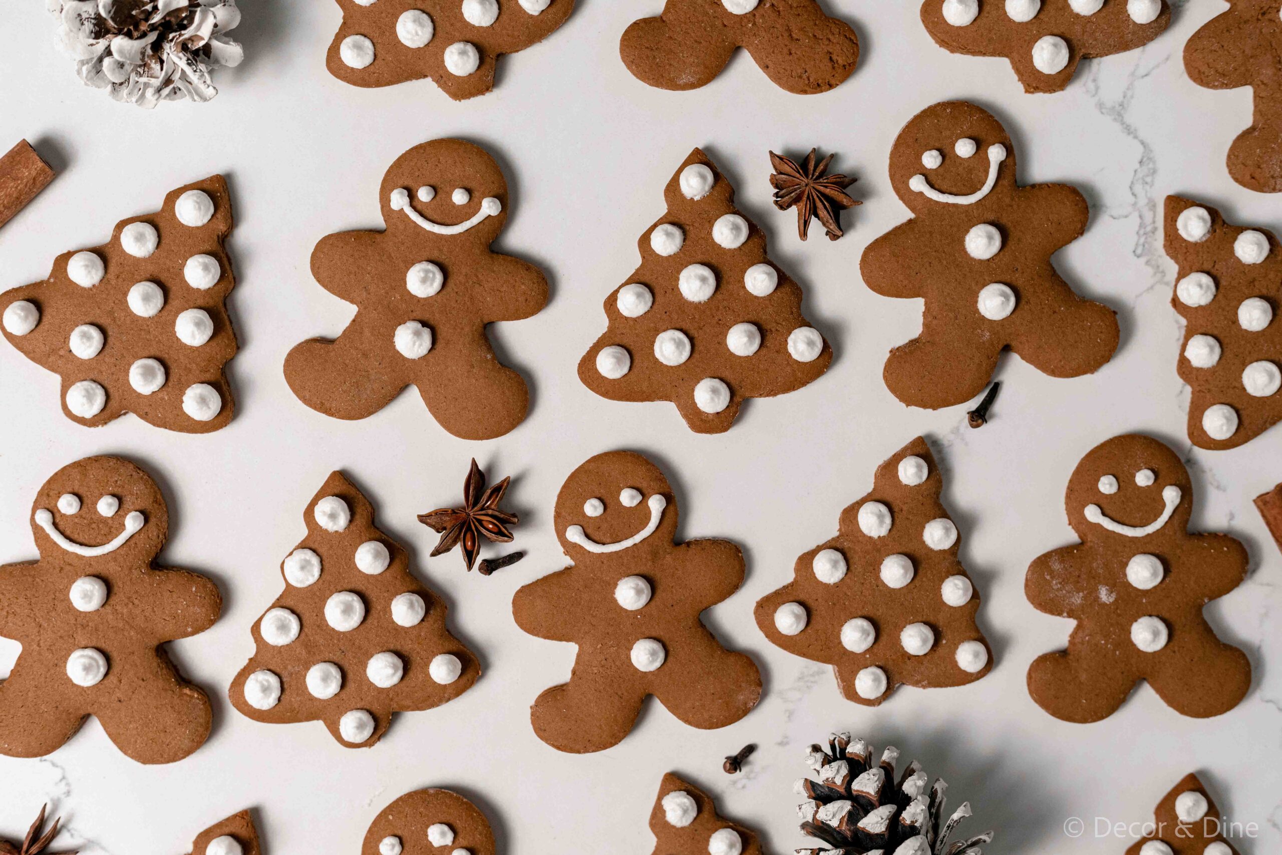 Gingerbread men and trees with white frosting